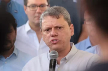 Em Americana, Tarcísio promete retomar obra de creche no Boer e diz que objetivo é iniciar aulas em 2025